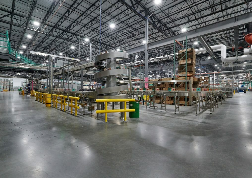 SENu3Raa-1-1017x720 Arizona Beverages Manufacturing, Production Plant, Bottling Facility in Woodbridge, NJ | ARCO Design Build