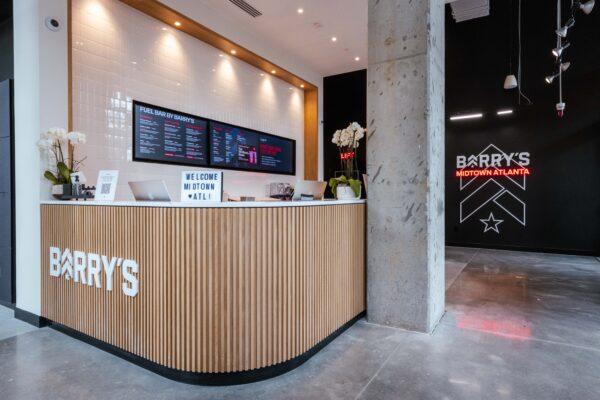 Barry's-001